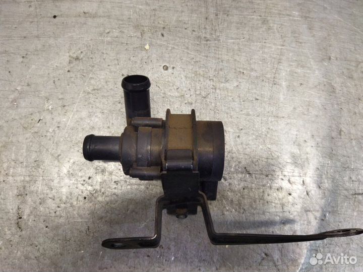 Дополнительный насос охлаждающей жидкости Skoda