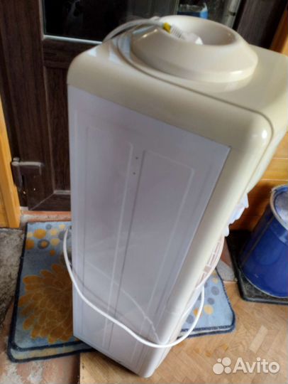 Кулер для воды