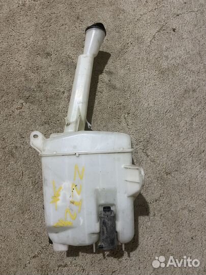 Бачок омывателя toyota allion NZT240; AZT240 и тд