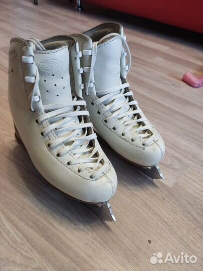 Фигурные коньки edea overture 210