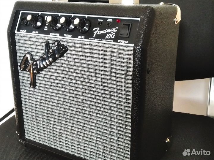 Комбик fender frontman 10G