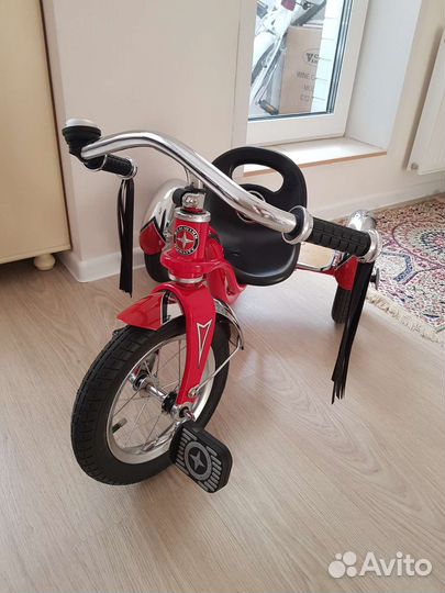 Трехколесный велосипед Schwinn Roadster Trike