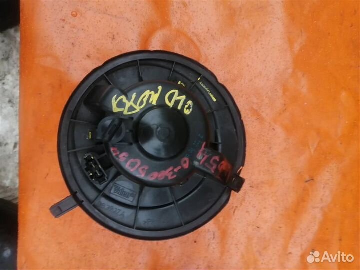 Моторчик отопителя (печки) Skoda Octavia (A5 1Z)