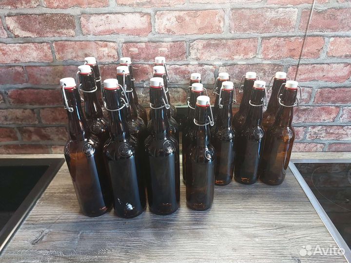 Бутылка с бугельной пробкой