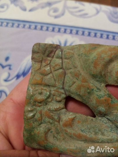 Старинная женская пряжка - бляха, копанина