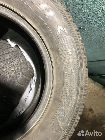 Goodyear UltraGrip 500 255/65 R17 110T