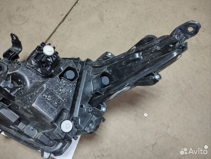 Фара правая Toyota Corolla