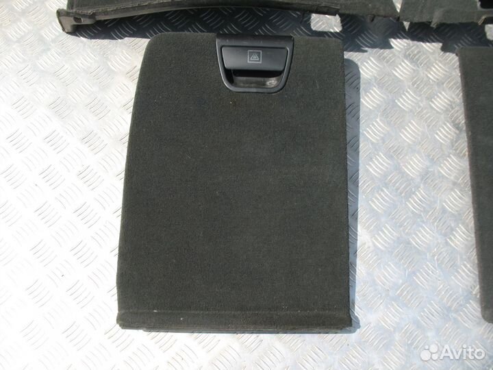 Комплект обшивок багажника BMW X5 E53 2002г