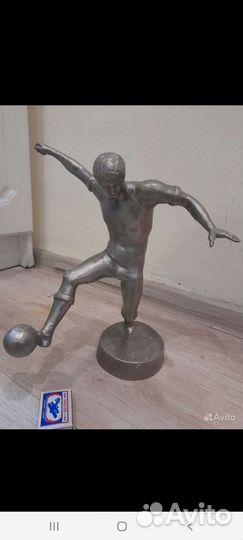 Статуэтка,бюст,фигурка