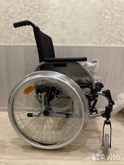 Инвалидная коляска новая