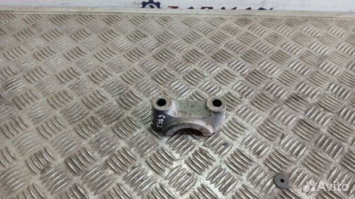 Кронштейн стабилизатора правый Man Tgs