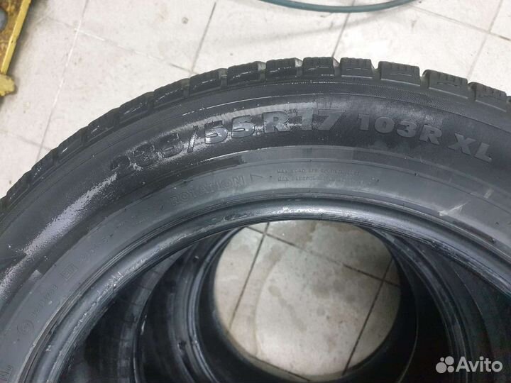 Nokian Tyres Hakkapeliitta R 235/55 R17 103R