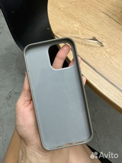 Чехол на iPhone 14 pro max karl lagerfeld