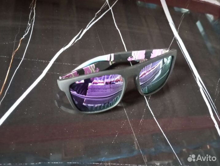 Солнцезащитные очки новые