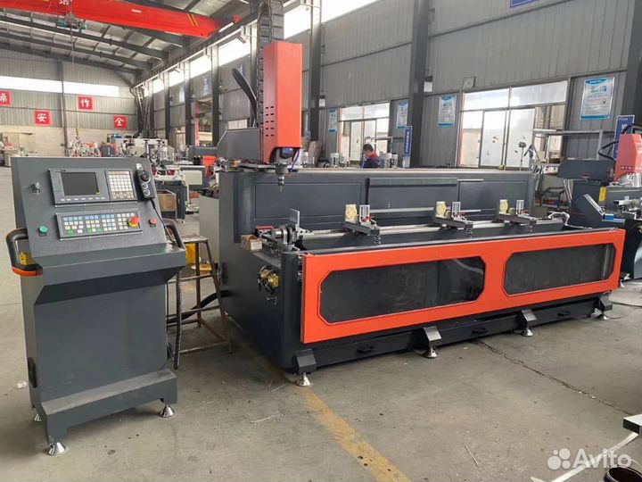 Фрезерный центр с чпу для алюминиевого профиля