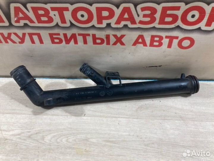 Патрубок системы охлаждения Nissan Almera G15