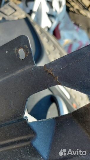 Защита днища правая Bmw 650I E63 N62N 4.8 2007