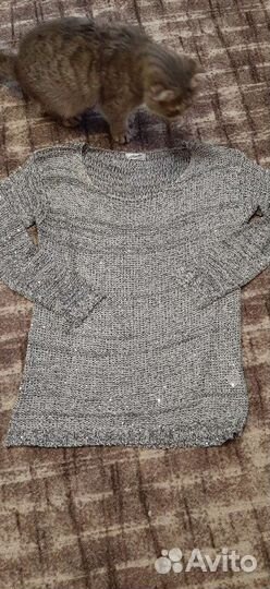 Свитер женский