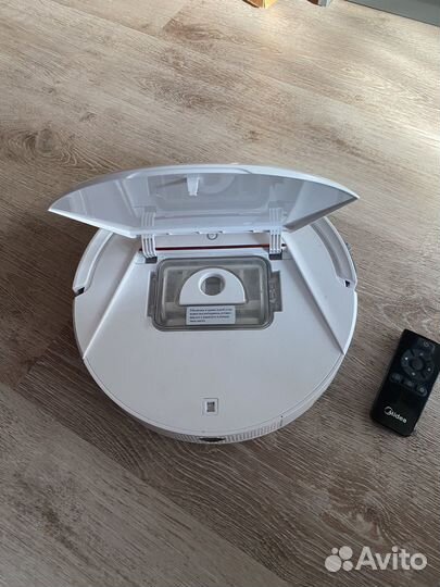Робот пылесос midea