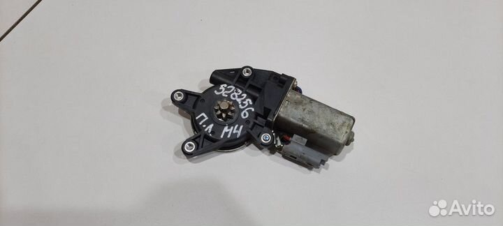 Моторчик стеклоподъемника передний левый