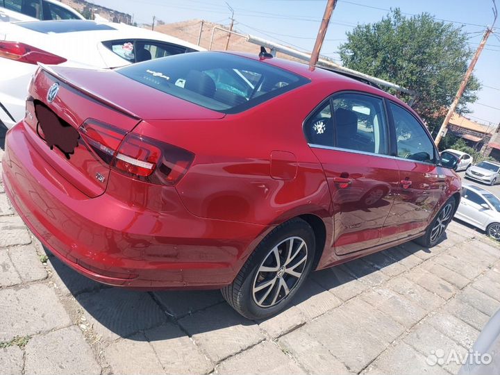 Volkswagen Jetta, 2016
