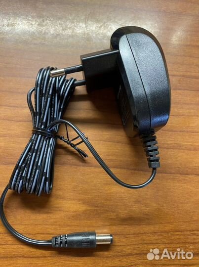 Зарядное устройство для пылесоса redmond RV UR 340