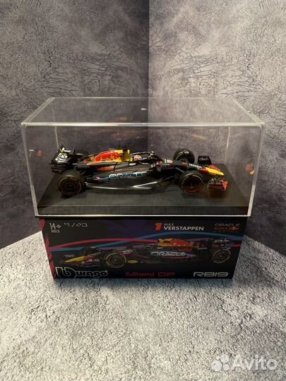 Модели Bburago 1/43 Red Bull RB19 Miami GP
