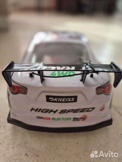 Машина для дрифта. На радиоуправлении