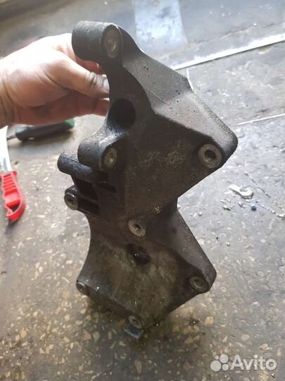 Кронштейн кпп двс chevrolet cruze