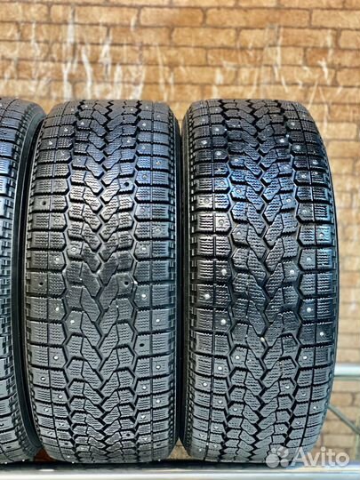 Yokohama Ice Guard F700Z 205/55 R16