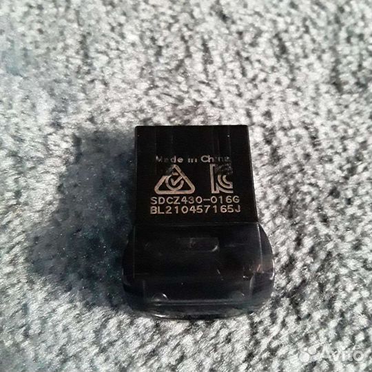USB Flash 16 гб SanDisk Ultra Fit (sdcz430-016G)