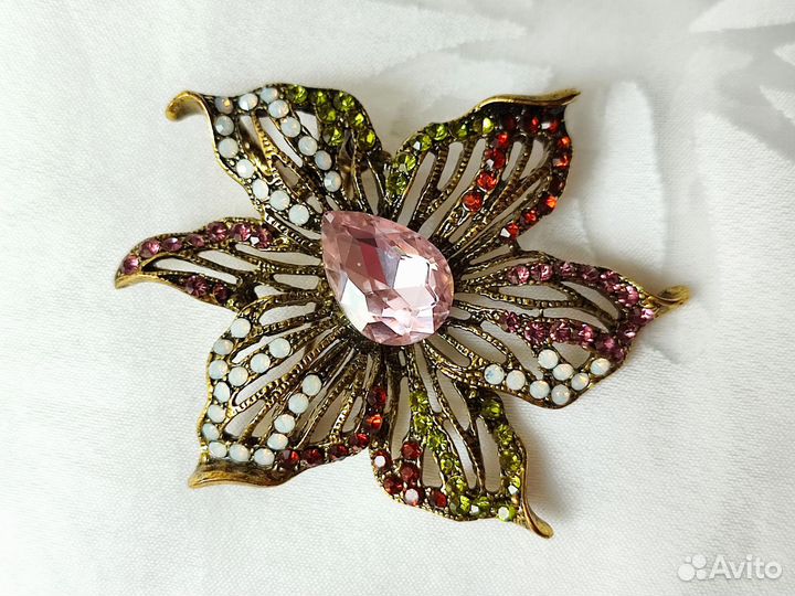 Брошь - подвеска Цветок