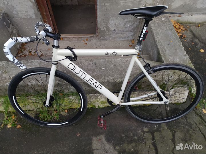 Шоссейный велосипед фикс