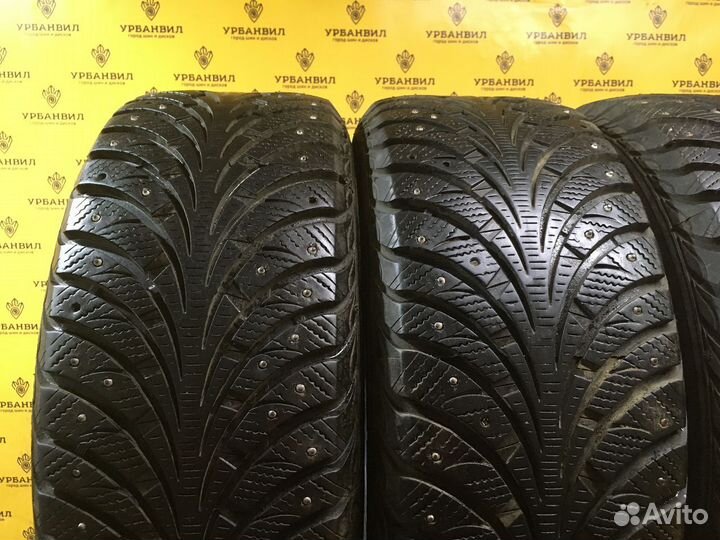 Goodyear UltraGrip Extreme 225/55 R16 95T