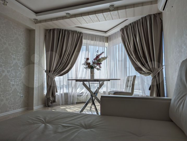 3-к. квартира, 77 м², 6/9 эт.