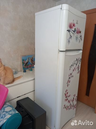 Холодильник бу