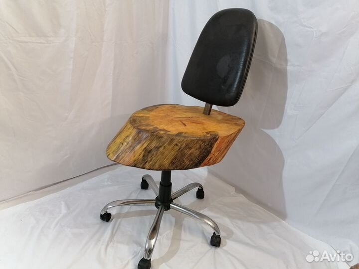 Компьютерное кресло 