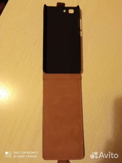 Чехол новый откидной на телефон Doogee