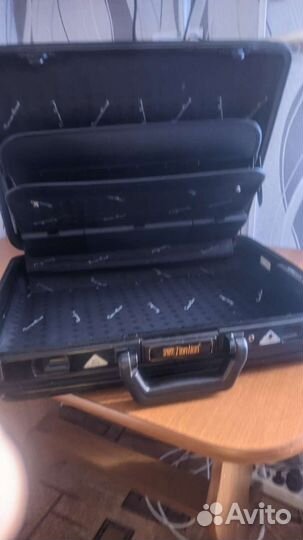 Кейс дипломат