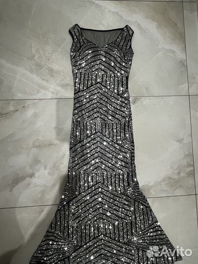 Роскошное вечернее платье