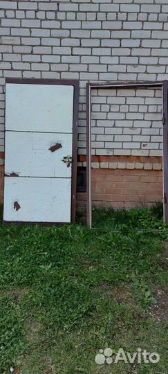 Продам железную дверь бу