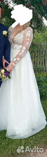 Свадебное платье со шлейфом