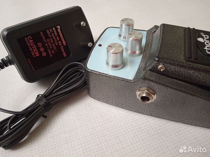 Гитарная педаль chord CV 50 compressor