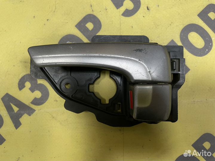 Ручка передняя левая внутренняя Hyundai ix35