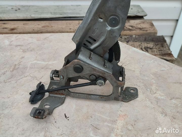 Skoda octavia a5 ручник тормоз