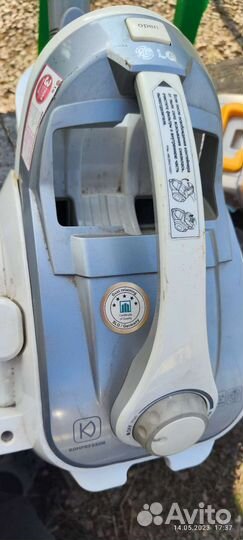 Пылесос LG vk89283ru в разбор