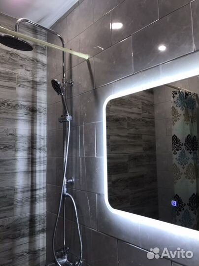 Зеркало с подсветкой для ванной