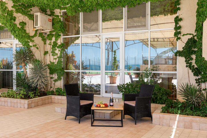 Апартаменты-студия, 40 м², 1/9 эт.