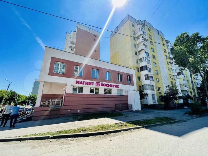 Продам торговое помещение, 245.8 м²