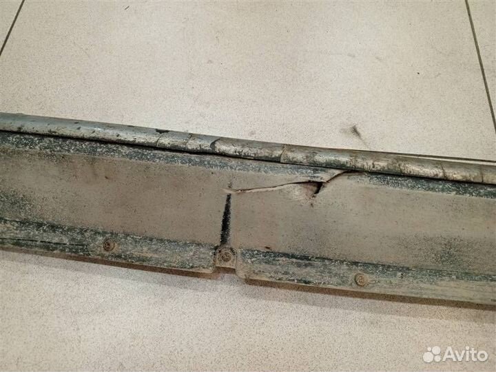 Накладка порога (наружная) левая Mitsubishi Pajer